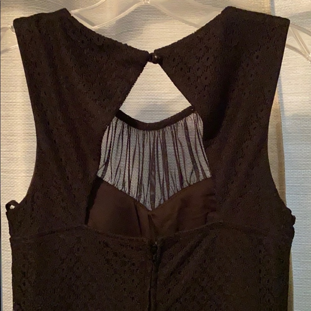 Dress - Picture 3 of 4